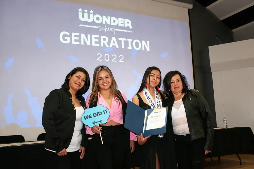 Graduada con su familia